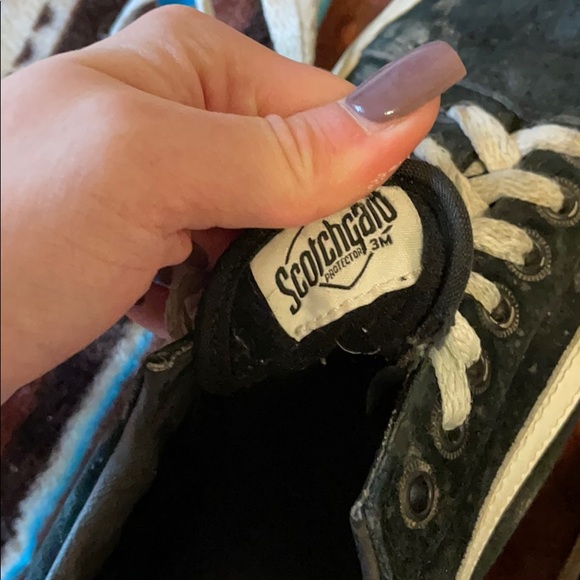 Vans - Picture 2 of 2